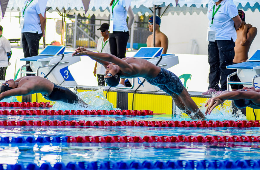 Arrows up: Green at Lady Tankers, nagpakitang-gilas sa unang araw ng UAAP Season 85 swimming championships!