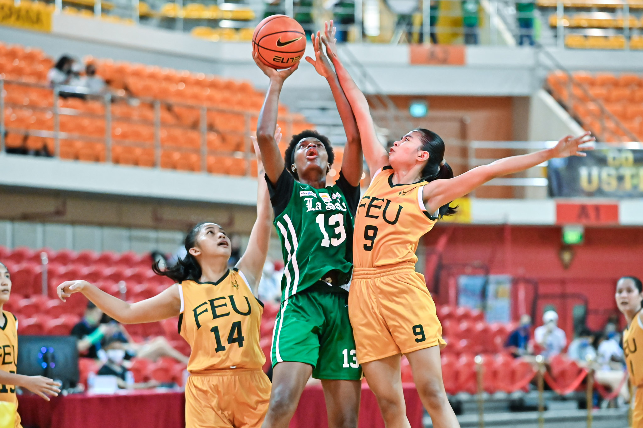 Lady Archers, pinutol ang suwag ng Lady Tamaraws!