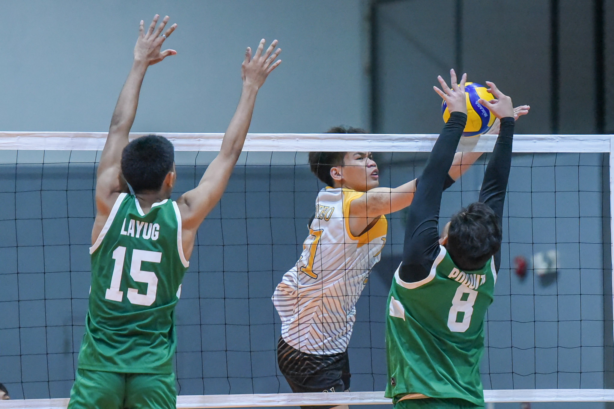 Green Spikers, napurnada sa dikdikang salpukan kontra Growling Tigers