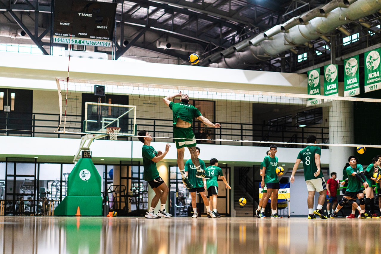 Tagisan ng dalawang mundo: Pagsabak ni Green Archer Ben Phillips sa larangan ng volleyball, sinilip!