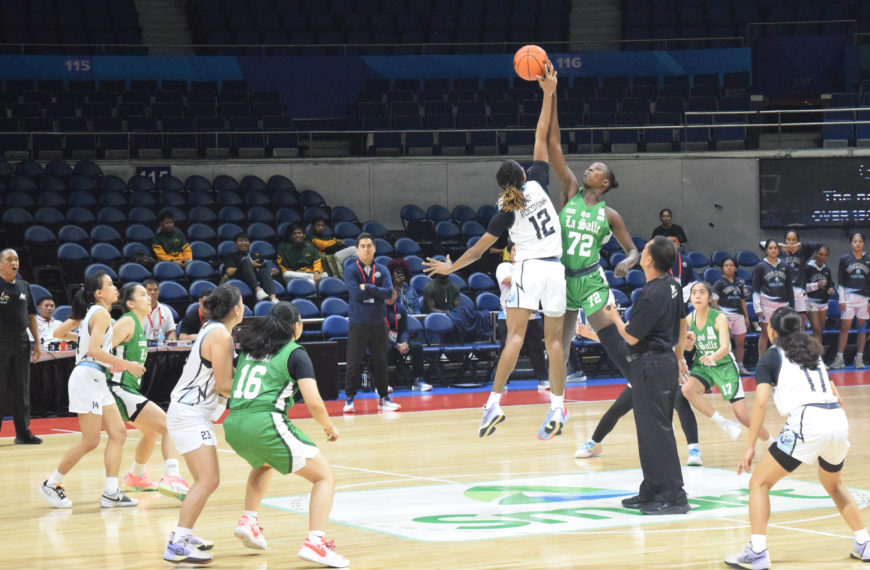 Lady Archers, inihawla ang Lady Falcons