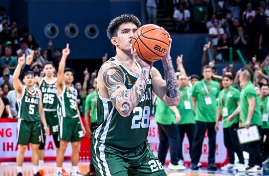 Green Archers, bumuwelta ng panalo kontra Fighting Maroons