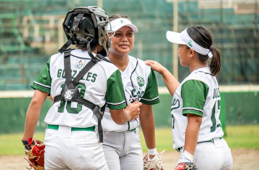 DLSU Lady Batters, nalula sa paglarga ng Adamson Softball Team