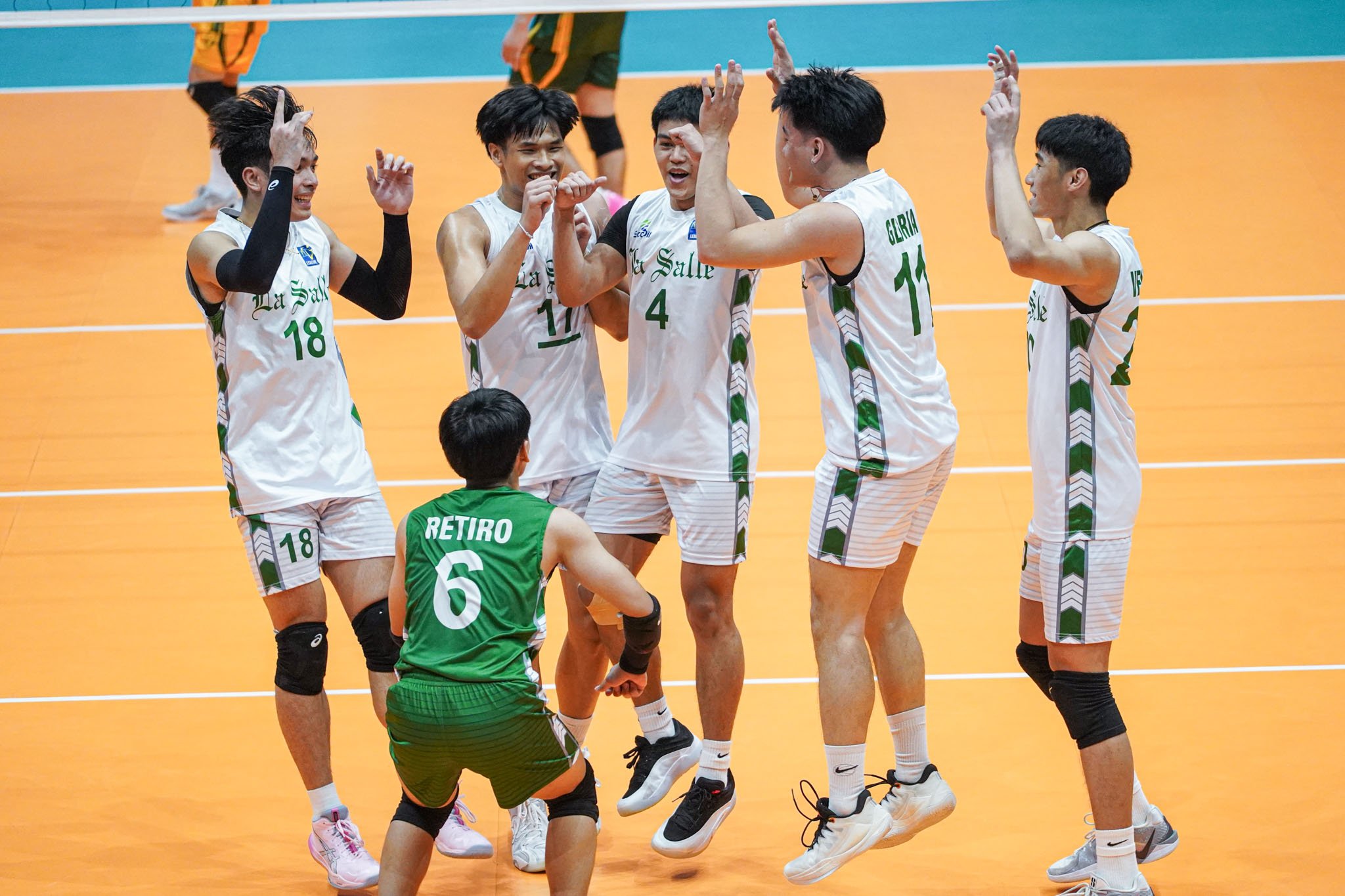 Read more about the article Green Spikers, ipininid sa kanlungan ang Tamaraws; trono, abot-tanaw na