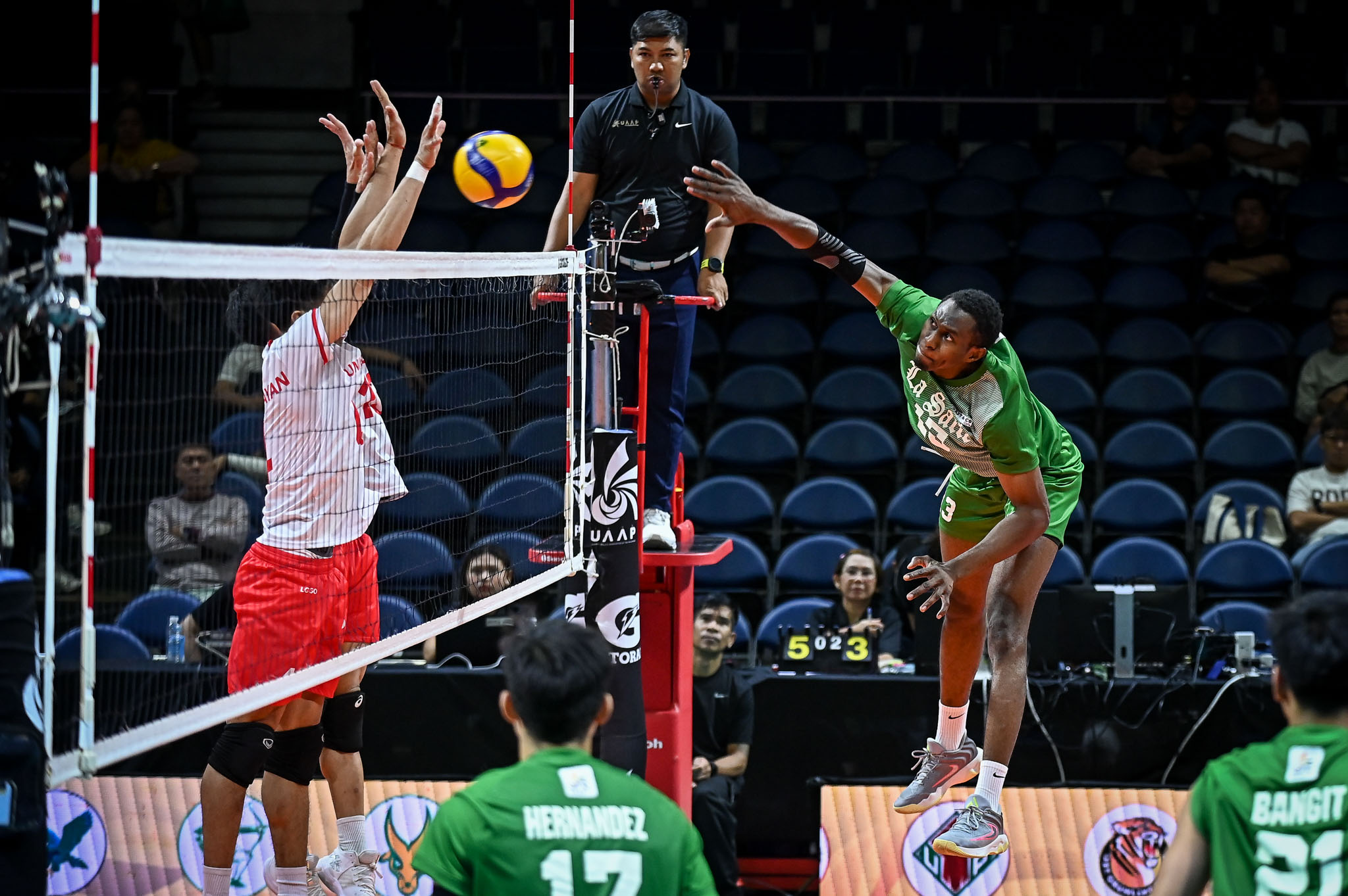 Red Light? Green Light!: Green Spikers, nasungkit ang unang panalo laban sa Red Warriors