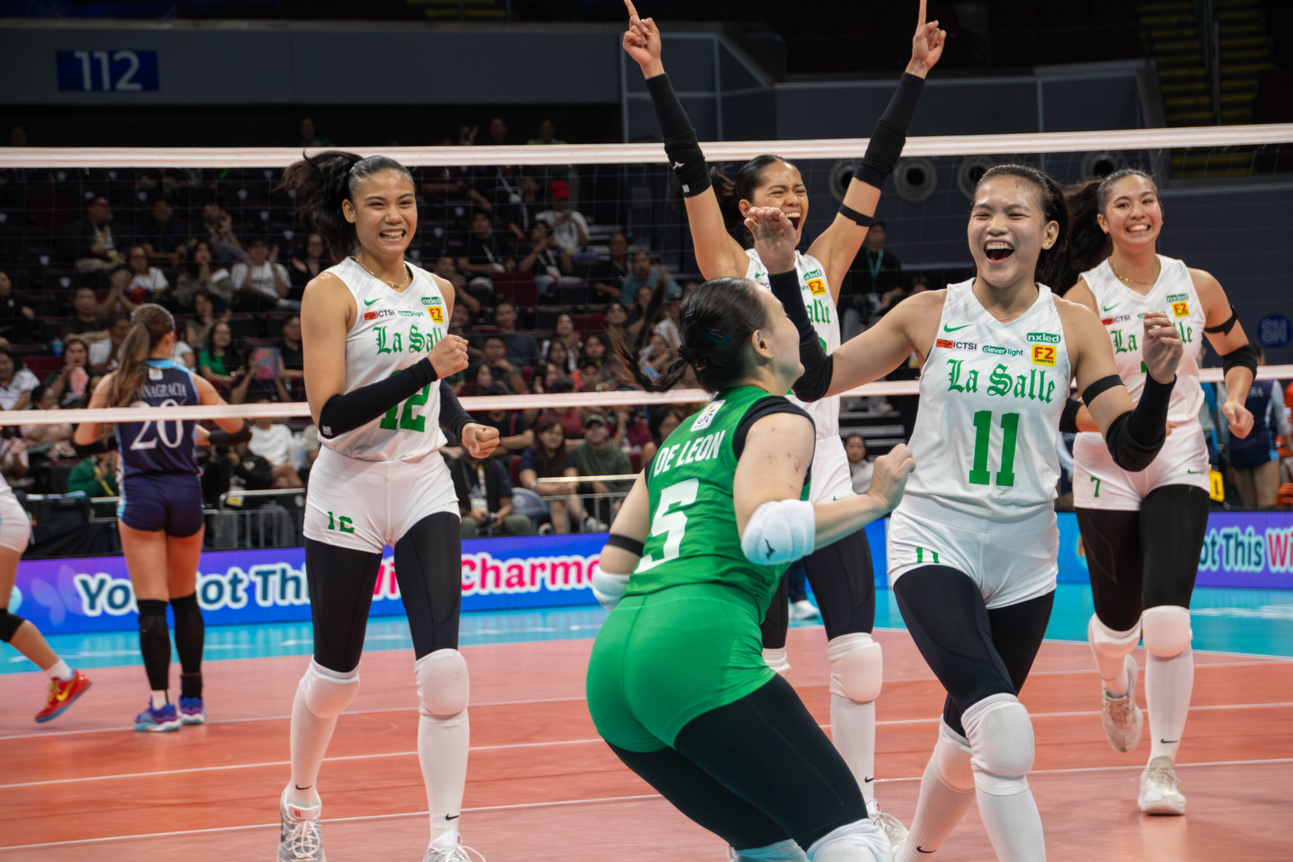AdU-wanna lose: Lady Spikers, tumalílis sa tangkang pagpagaypay ng Lady Falcons